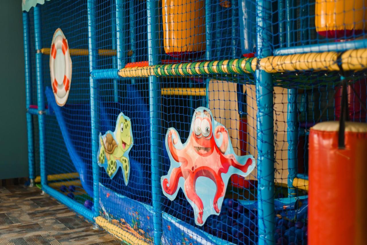 Aquamarine Family Club Hotel Gagra Kültér fotó